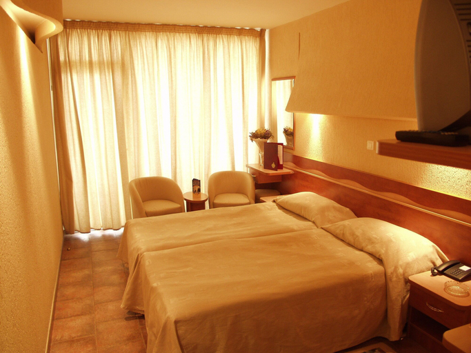Bedroom 3, Cocor Spa Hotel, Mangalia