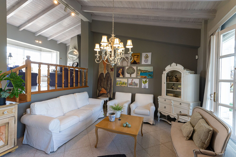 Living area 3, Serene Seaside Bliss - Lush & Secluded Garden Oasis, Peloponnese