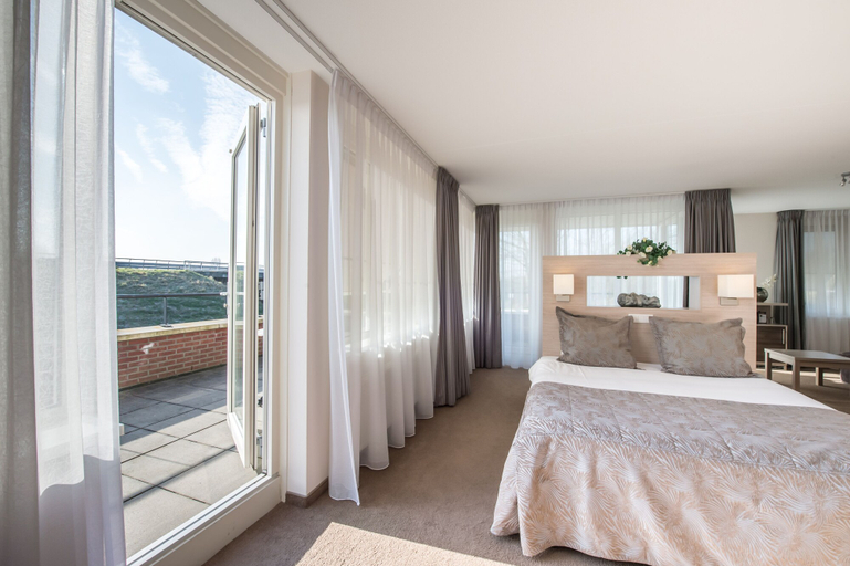 Bedroom 3, Fletcher Wellness-Hotel Kamperduinen, Noord-Beveland