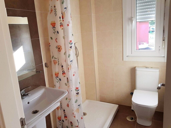 Bathroom 4, Apartamentos Ribeira 3000, A Coruña