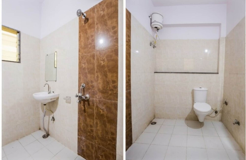 Bathroom, Mgh 112 Bhagyashali Hotel & Guest House, Udaipur