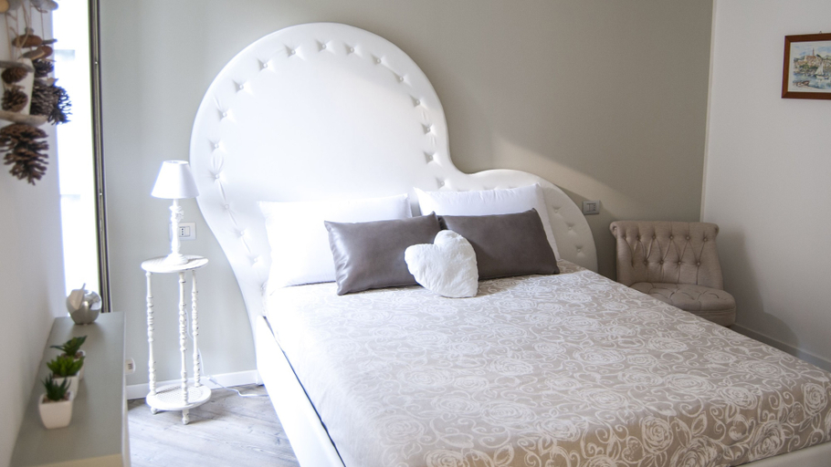 Bedroom 4, Al San Lorenzo, Bergamo