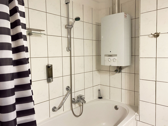 Bathroom 5, Modern flat for fitters, Osnabrück