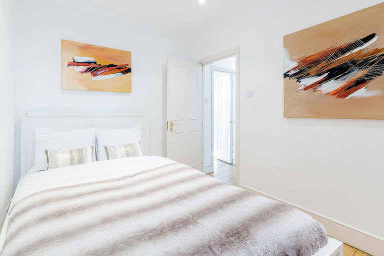Bedroom 4, Bright Welcoming Apartment With Terrace, Fulham 3 bed, London