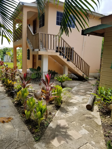 Exterior & Views 2, Seascape Apartment