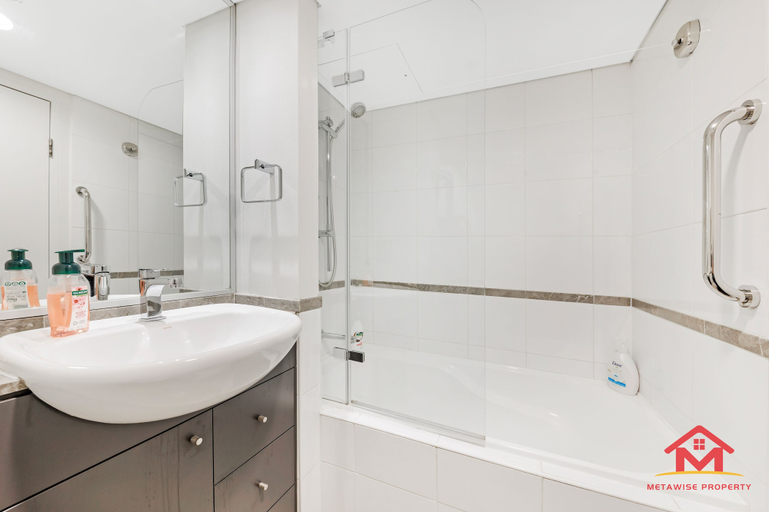 Bathroom 3, SYDNEY CBD LUXURY 2BED APARTMENT, Sydney