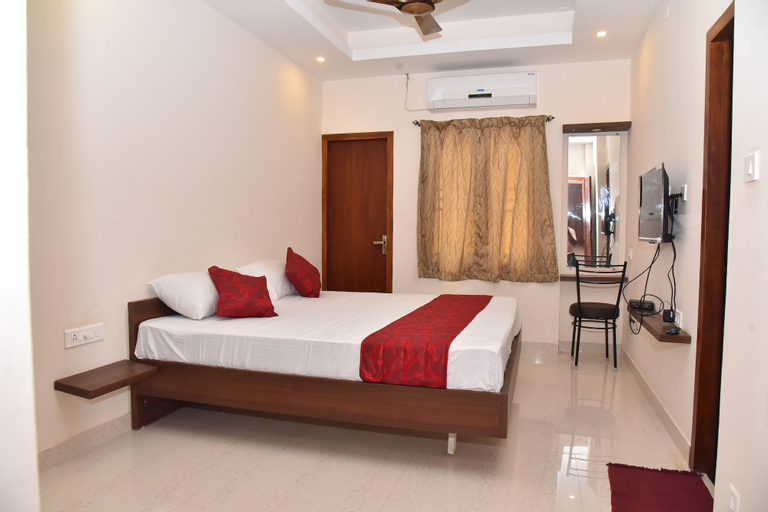 Bedroom 3, Kommiya Inn, Thanjavur