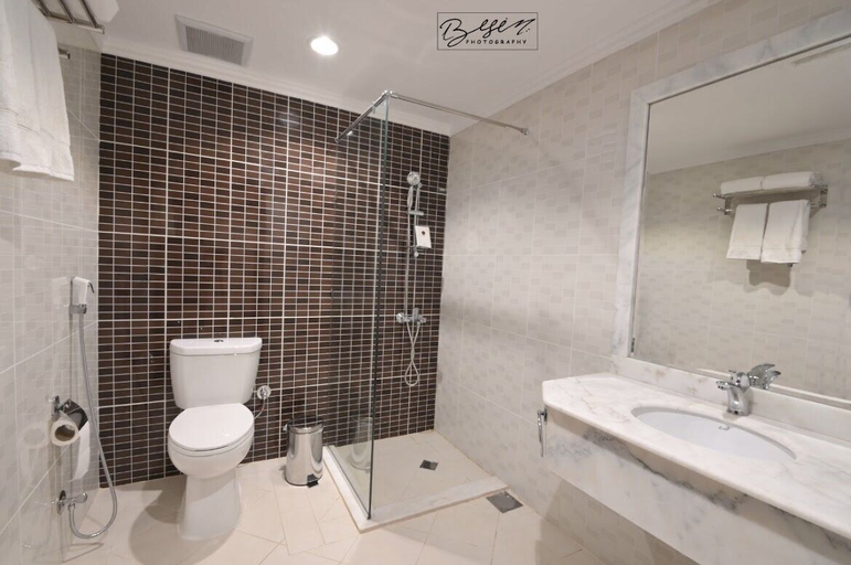 Bathroom 5, Domma Hotel, Al Madinah Al Munawwarah
