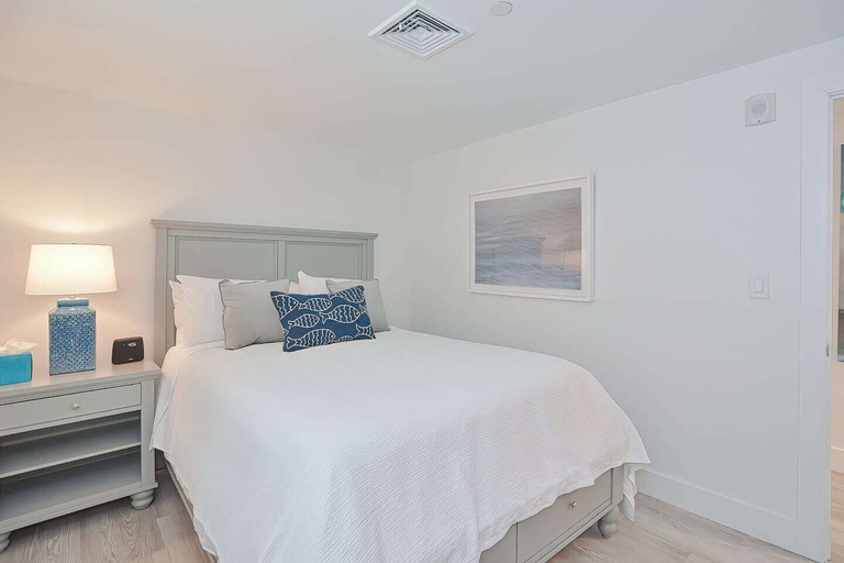 Bedroom 2, Harbourtown Suites, Plymouth
