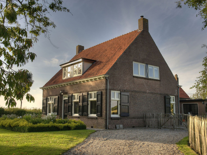 Exterior & Views 4, Spacious farmhouse in IJzendijke with garden, Sluis