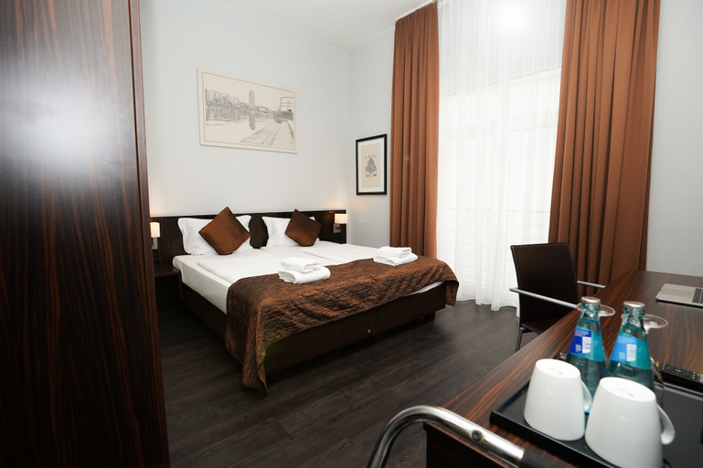 Bedroom 5, The Atrium Hotel, Frankfurt am Main