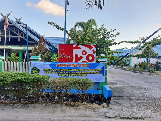 Exterior & Views 2, OYO 92290 Hotel Permata Sari, Gunung Kidul