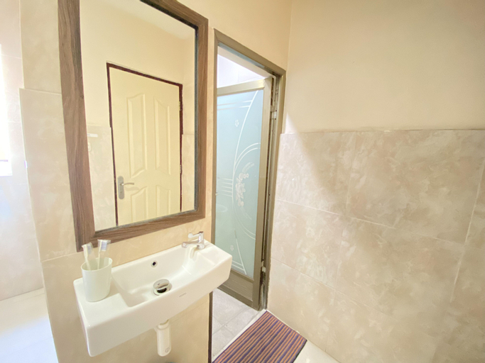 Bedroom 3, Penginapan Star Ambon Mitra RedDoorz, Ambon