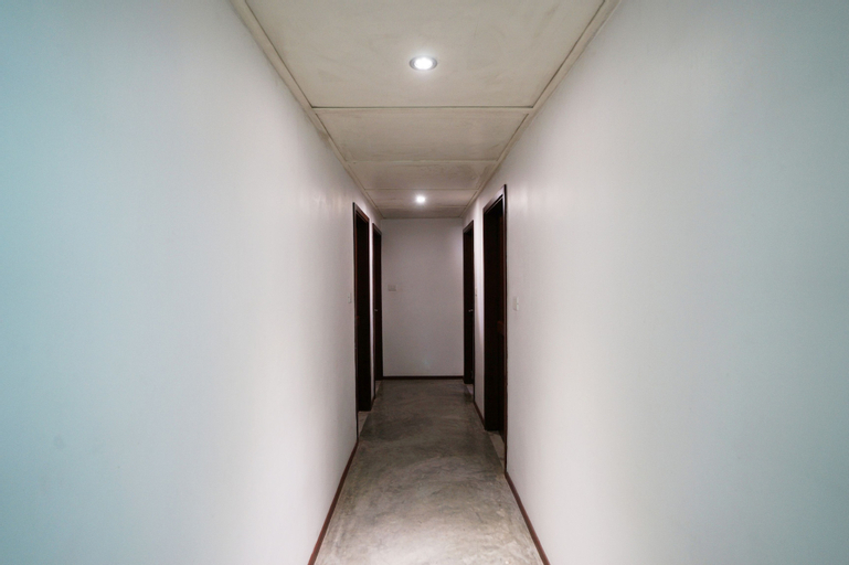Others 4, Le Mirage, Puducherry