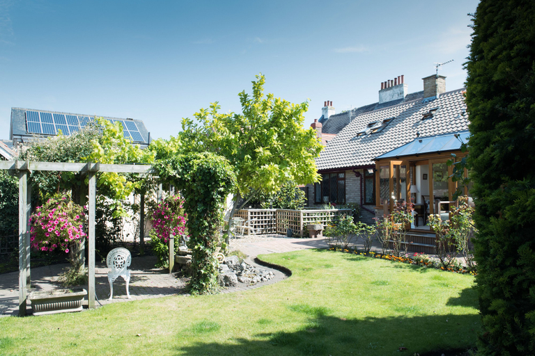 Exterior & Views 2, Burswood Guest House, York