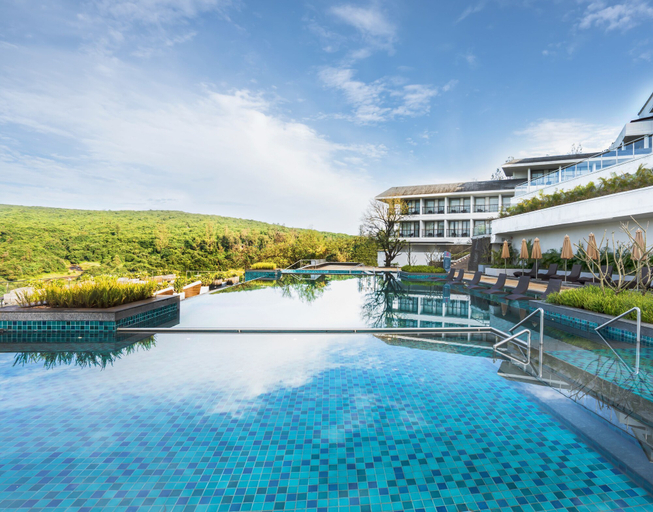 Sport & Beauty 2, Courtyard by Marriott Mahabaleshwar, Satara