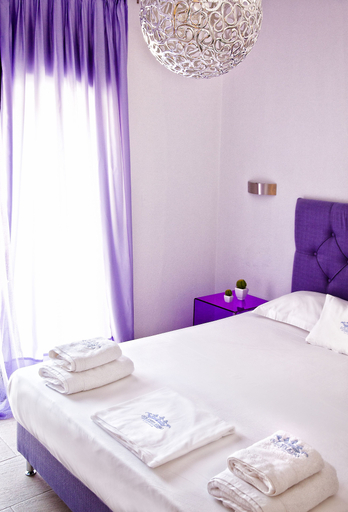 Bedroom 3, Golden King, Thessaly