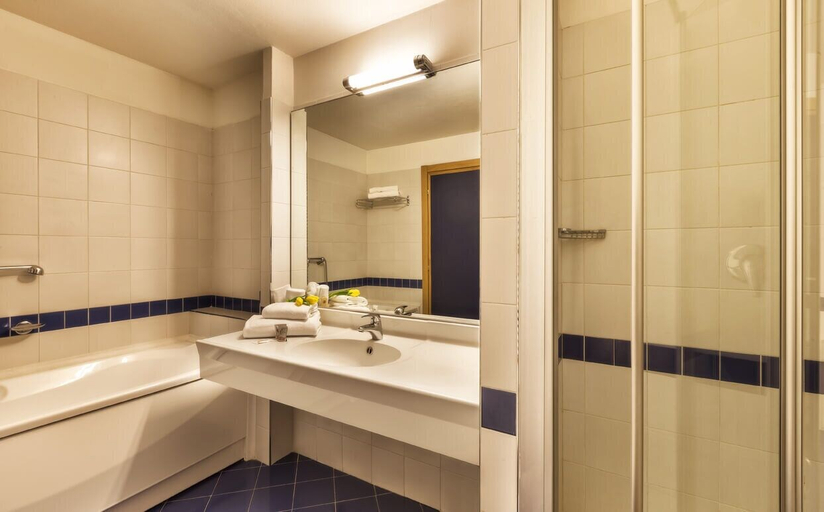 Bathroom 3, Hotel Regina e Fassa, Trento
