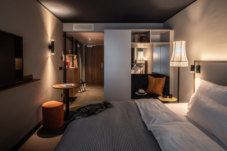 Bedroom 3, Revo Munich, München