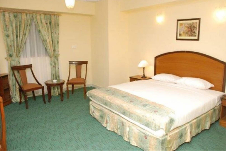 Bedroom 2, Embassy Inn Hotel Karachi, Karachi