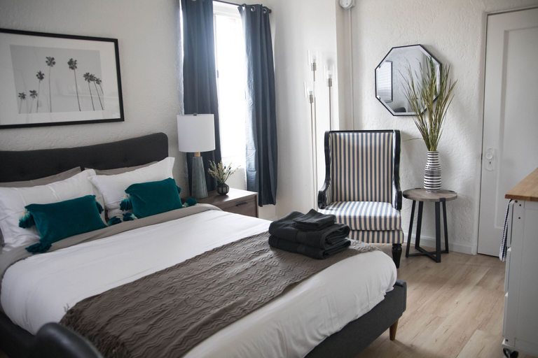 Bedroom 2, Charming Studio in Beverly Boulevard! Sleeps 2!, Los Angeles