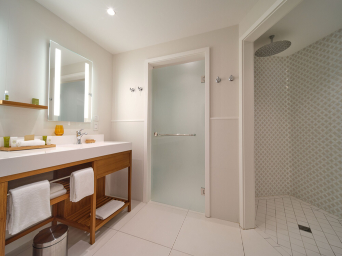 Bathroom 5, Hilton Hotel Tahiti