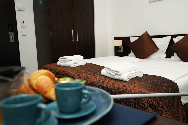 Bedroom 4, The Atrium Hotel, Frankfurt am Main