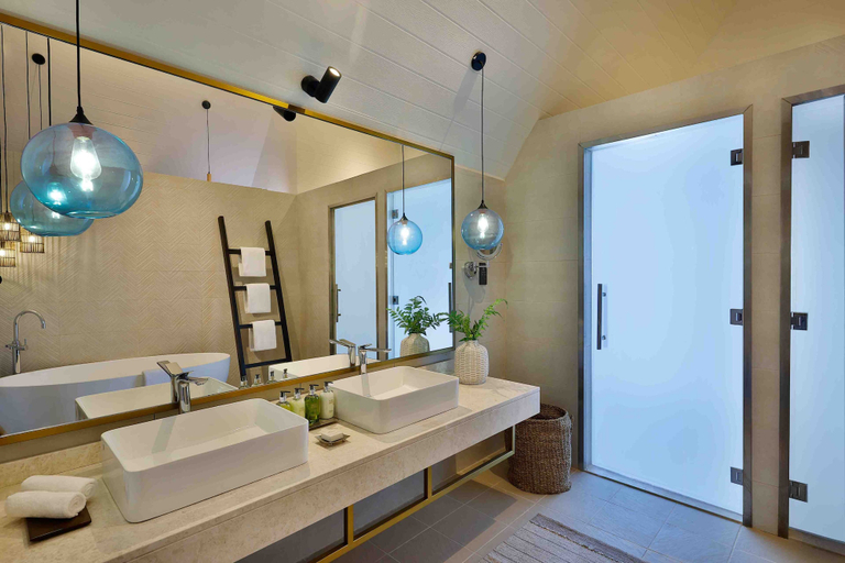 Bathroom 4, Anantara World Islands Dubai Resort, Dubai
