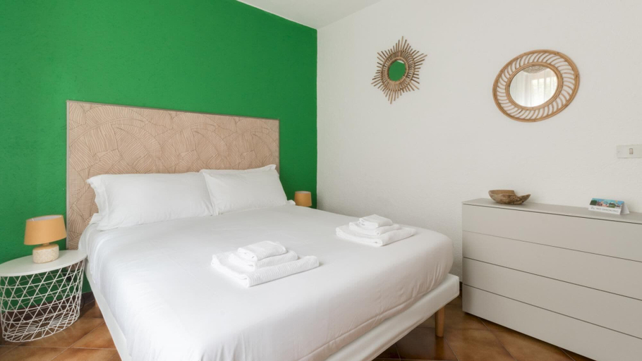 Bedroom 3, Il Borgo Apartments B2 - Sv-d600-bove3ftb, Savona