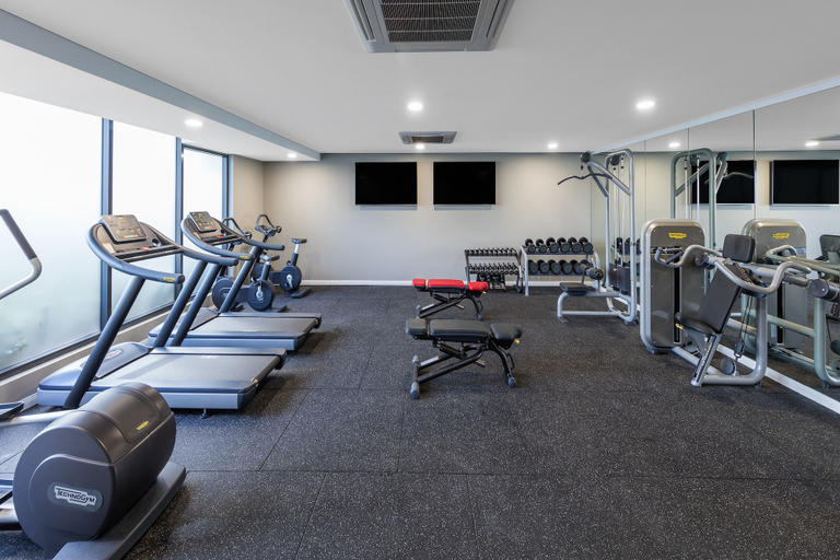 Others 4, Meriton Suites Sydney Airport, Sydney