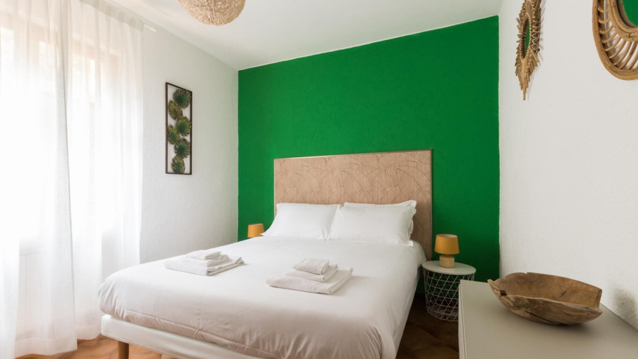 Bedroom 4, Il Borgo Apartments B2 - Sv-d600-bove3ftb, Savona