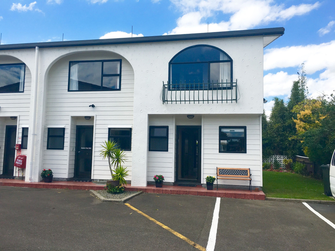 Exterior & Views 2, Hacienda Motor Lodge, Palmerston North