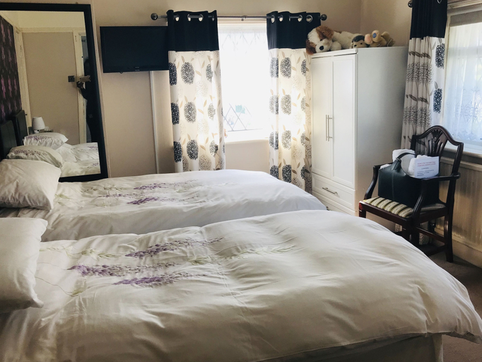 Bedroom 3, Plas Tirion, Conwy