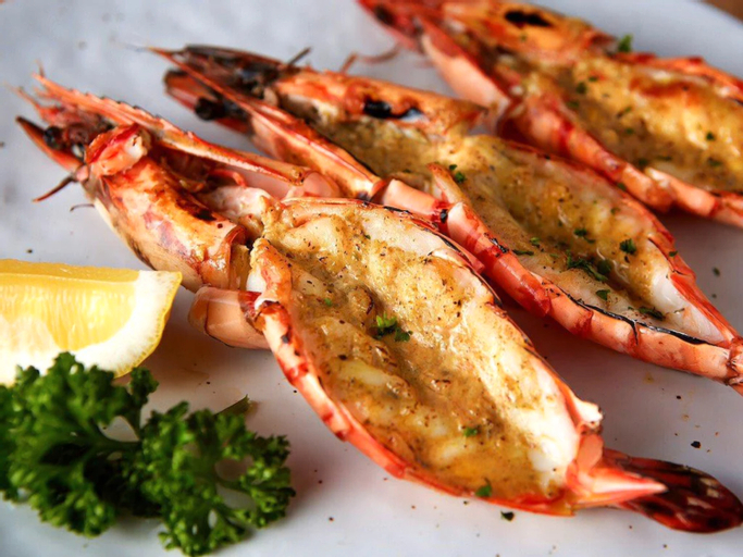 Food & Drinks 9