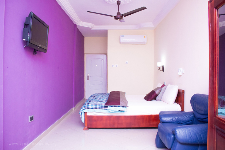 Bedroom 2, Sheilas Executive Hotel & Lodge, Sunyani