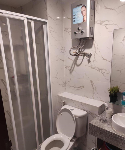 Bathroom 5, Grand Kamala Lagoon by Veeroom, Bekasi