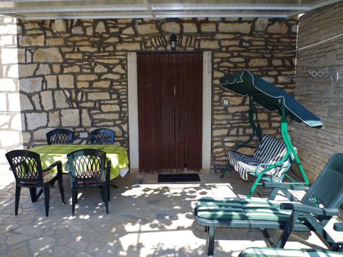 Others 5, Country House in Rakalj With Scenic Sea Views, Marčana