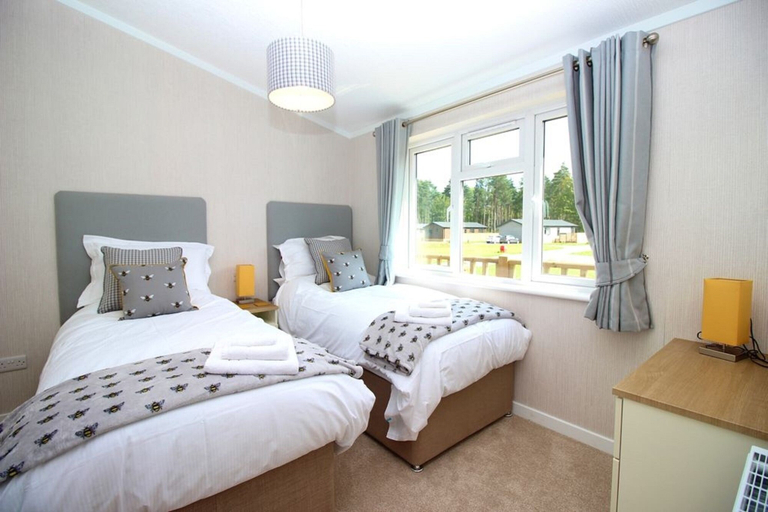 Bedroom 3, Hollicarrs - Bumblebee Lodge, North Yorkshire