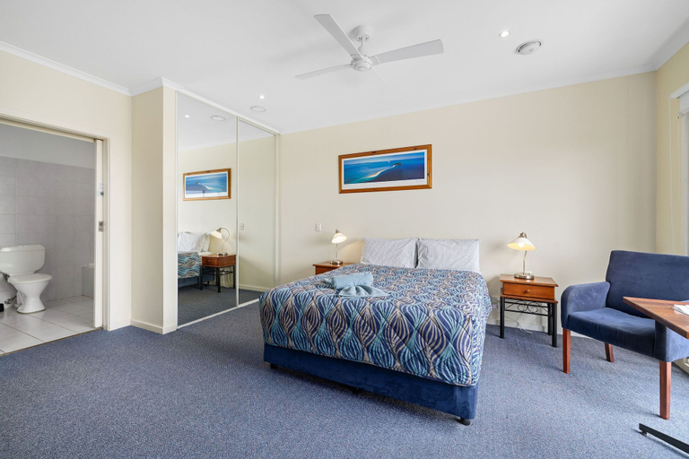 Others 5, Navigators Motel, Port Lincoln