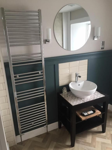 Bathroom 3, Black Bull Gartmore, Stirling