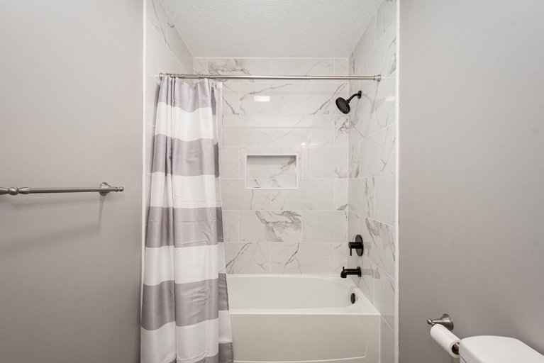 Bathroom 3, Blue Skies, Garrett