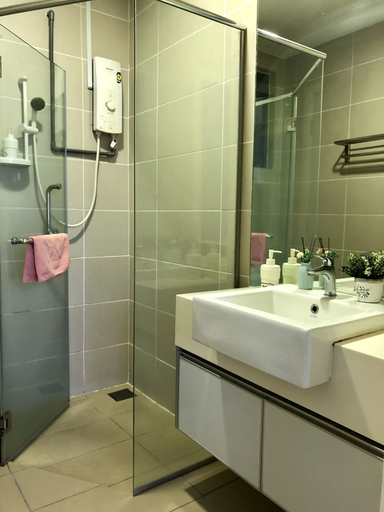 Bathroom 3, Charming Suite at Sunway and PJ, Petaling Jaya