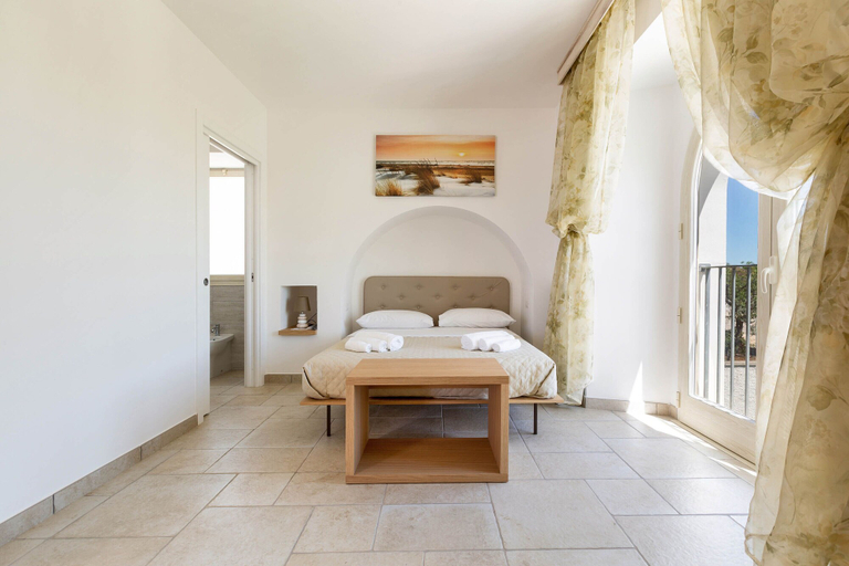 Bedroom 4, 1913 B&B I Tarocchi - Camera Quadrupla con Terrazza, Lecce