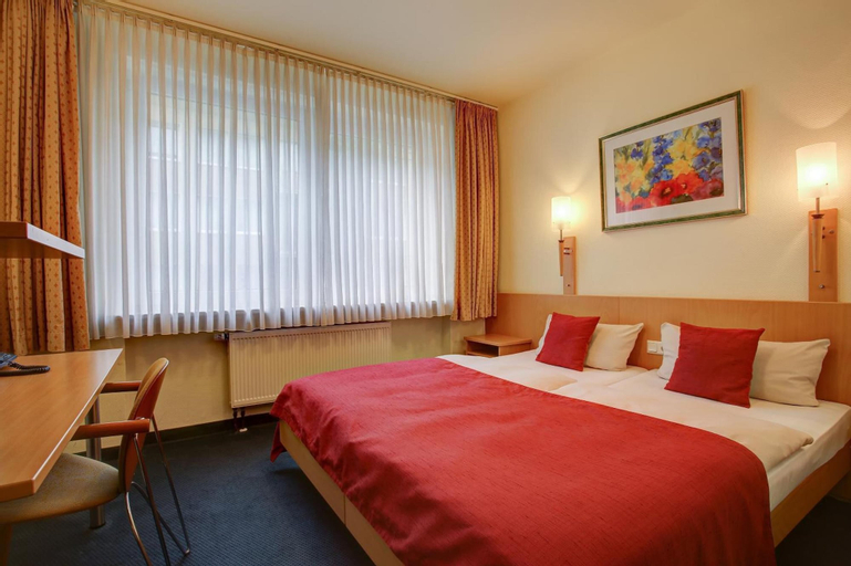 Bedroom 4, Hotel am Schlosspark, Wiesbaden