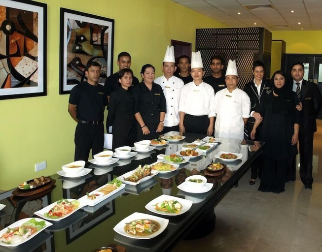 Food & Drinks 5, Midan Hotel Suites, Bausher