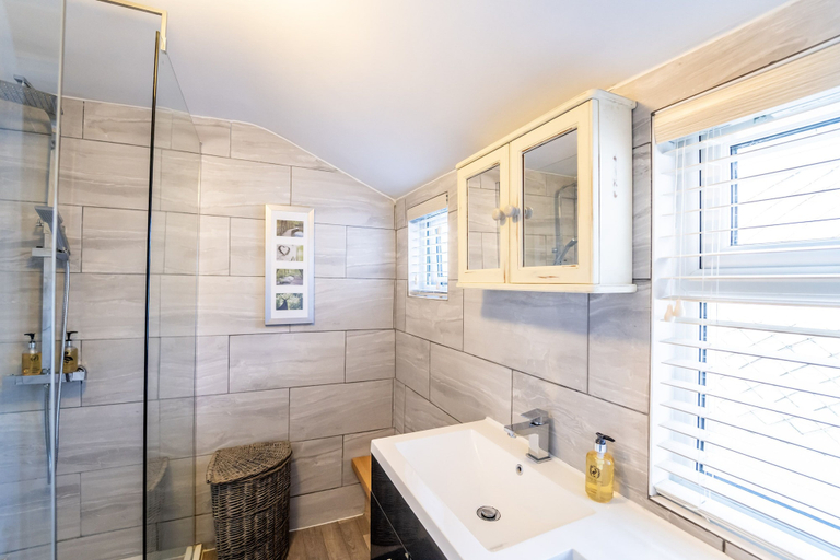 Bathroom, Seaside Snug, Norfolk