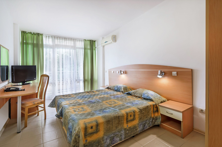 Bedroom 3, Hotel Gloria - All Inclusive, Varna