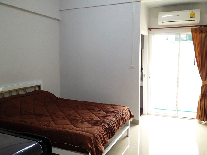 Bedroom 2, Sunshine Mansion, Kabin Buri