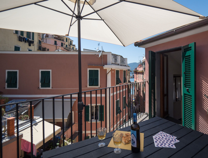 El Nin Apartment With Terrace, La Spezia