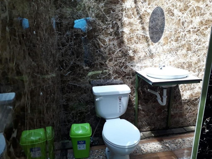 Bathroom, Cassacha Glamping, Colta